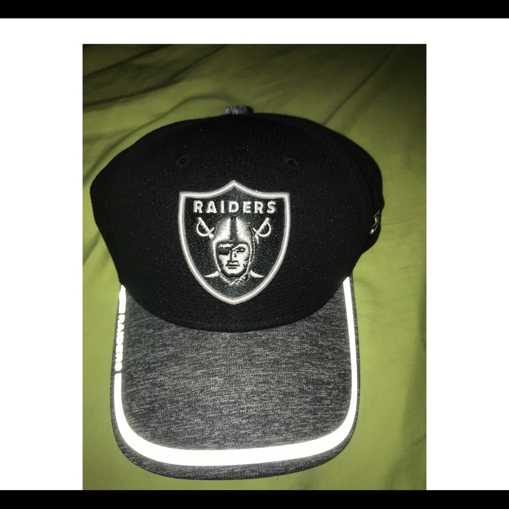 Raiders hat